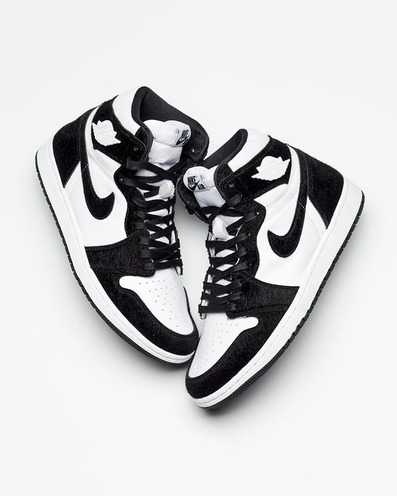 black panda jordan 1